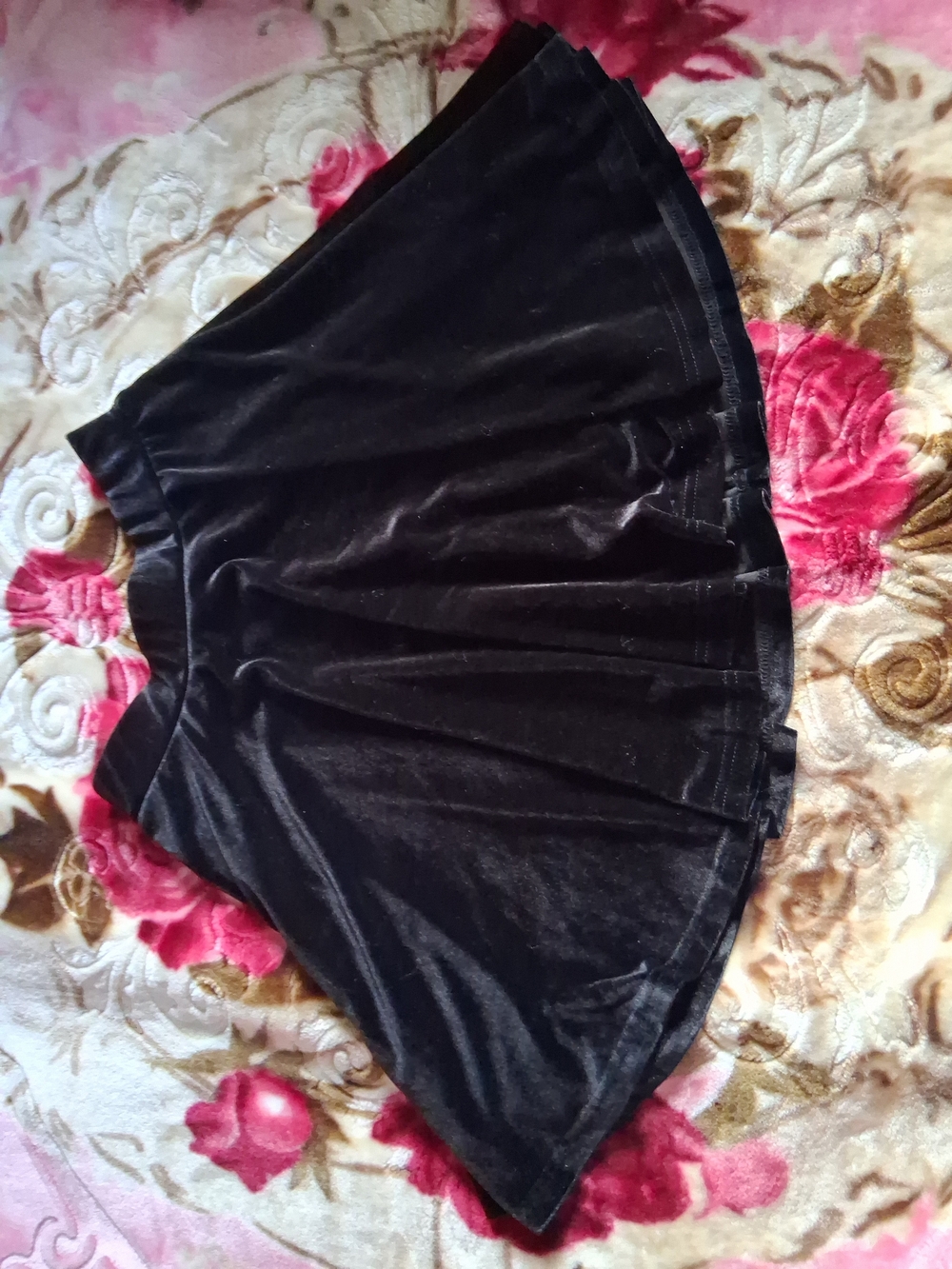 Hot Topic Black Velvet Skirt